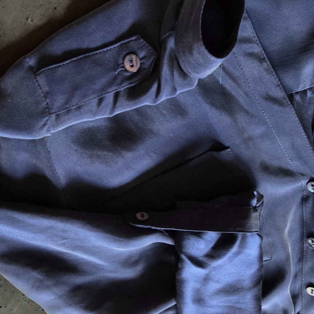 Sunshine & Shadow Navy Blouse - Picture 5 of 7